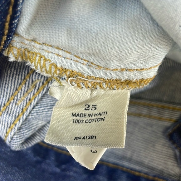 Polo Ralph Lauren Distressed Crosby Denim Shorts Size 25 Mid Rise Raw Hem cotton - Picture 9 of 14